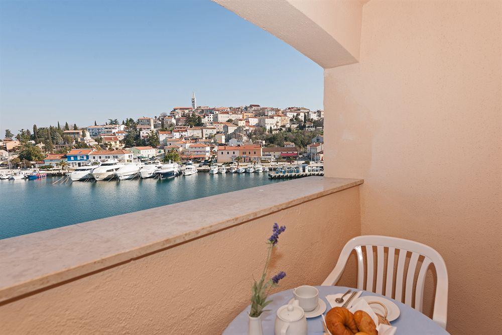 Maistra Select Riva Apartments Врсар Экстерьер фото