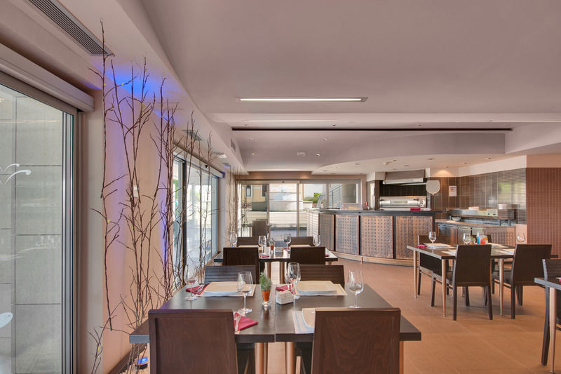Maistra Select Riva Apartments Врсар Экстерьер фото